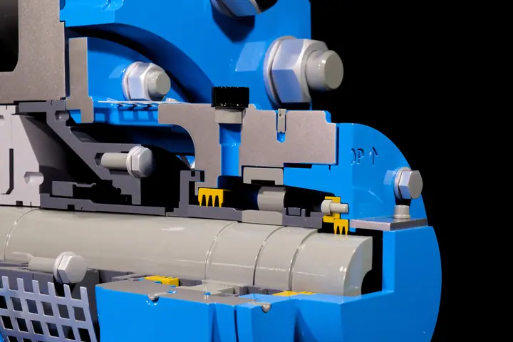 Düchting Pump, Sectional Cut Model – 1:1 scale model by TNBuilt West, view 5