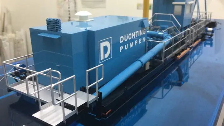 Dredger Boat by Düchting Pumpen – 1:100 scale model by TNBuilt West, view 6