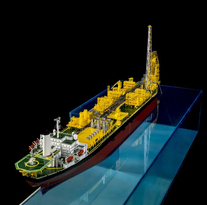 FPSO-Darstellung über & unter Wasser – 1:200 Maßstabsmodell von TNBuilt West, ansehen 5