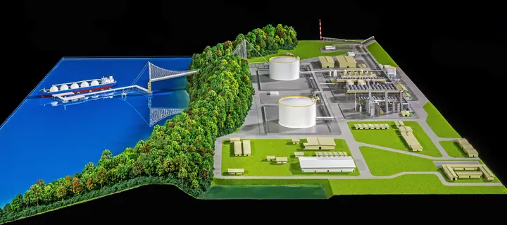 LNG Gas Plant scale model by TNBuilt West