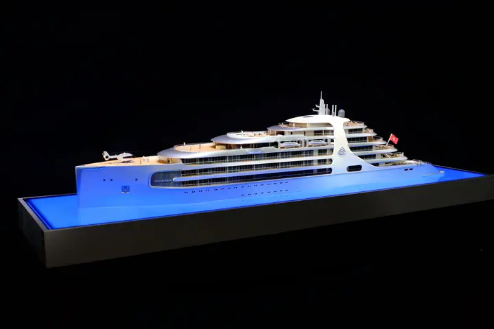 “Beyond Horizons” Superyacht by MAYBACH – 1:100 scale model by TNBuilt West, view 5