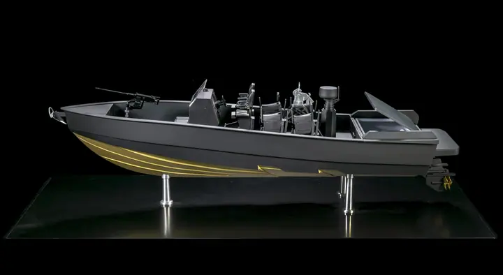 Leichtes Marine-Verteidigungsboot – 1:25 Maßstabsmodell von TNBuilt West