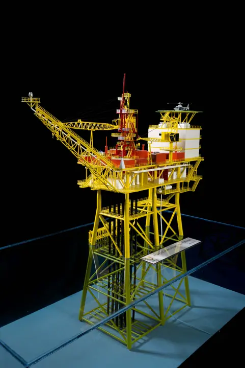 Plataforma Offshore Fija (Jacket) – 1:100 maqueta de TNBuilt West, vista 2