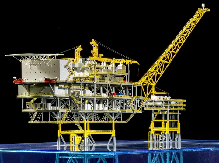 Ölplattform- & Bohrinselmodelle – TNBuilt West