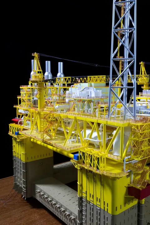 Tension-Leg-Halbtaucherplattform – 1:100 Maßstabsmodell von TNBuilt West, ansehen 5