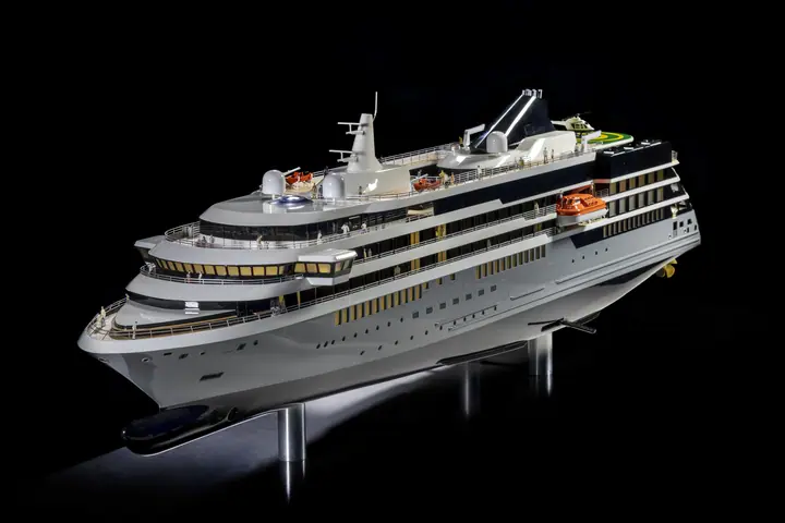 “World Explorer” Cruise Ship – 1:100 scale model by TNBuilt West, view 4